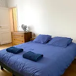 Real Parisian Apartment With 2 Bedrooms And Ac